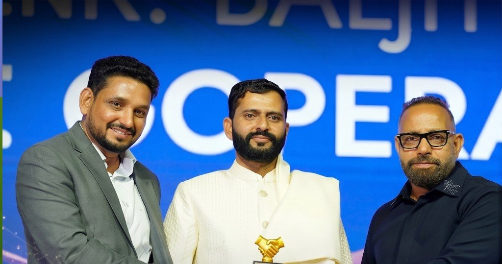 Sigma team at cooperation award ceremony